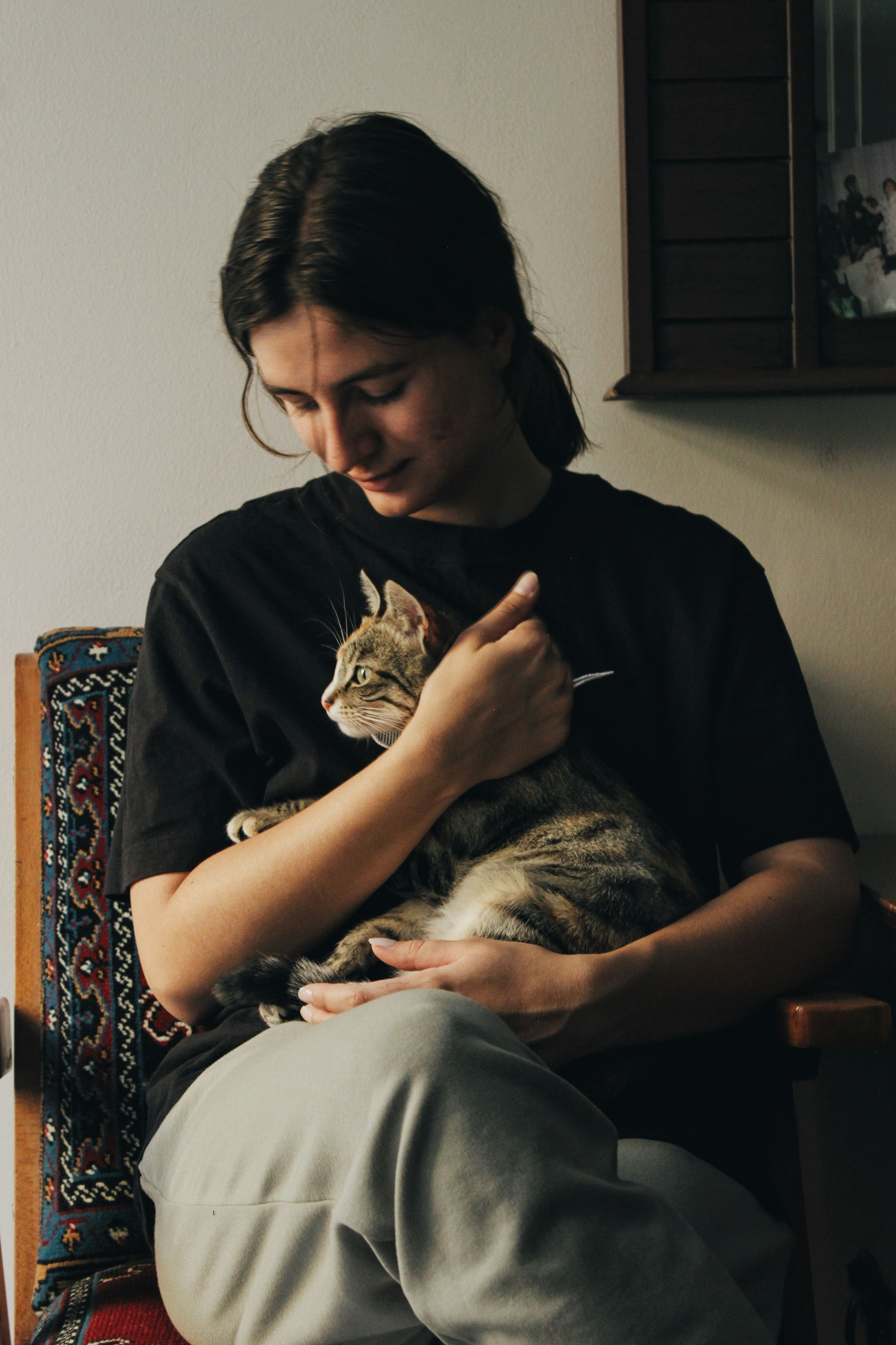 Amira Coux with cat
